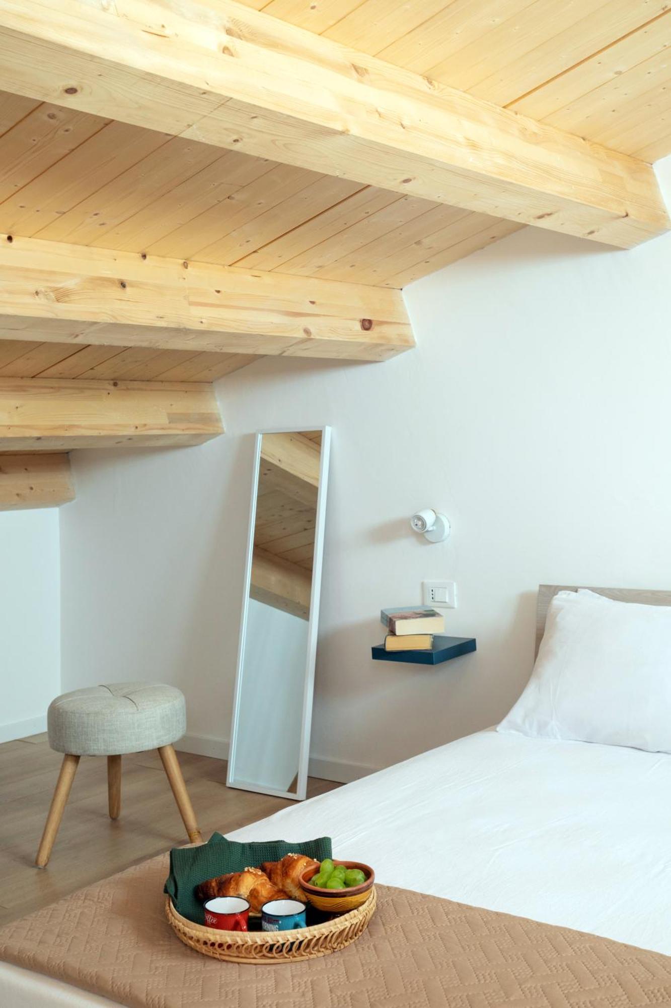 Rys Mondello House Apartamento